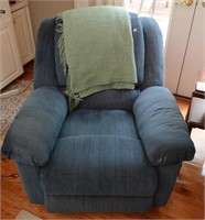 BLUE RECLINER (BLANKET NOT INCLUDED)