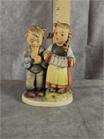 "BIRTHDAY SERENADE" GOEBEL 4.5" HUMMEL FIGURINE