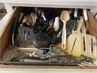 Utensils - Contents of Drawer