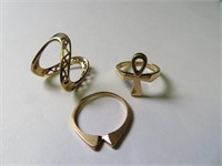 3 modern rings, 2-14k, 5.5 gms, 1-10k, 2.7 gms,
