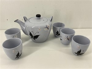 VTG Fine Porcelain Teapot W/5 Cups