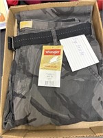 New Wrangler, cargo jeans, size 34/30