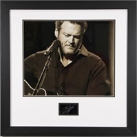 FRAMED BLAKE SHELTON PICTURE WITH AUTOGRAPH