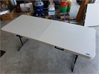 Lifetime 6' Fold-in-Half Table