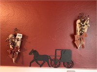 METAL HORSE CARRIAGE, WALL HEARTS