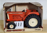 Allis Chalmers D21 in box