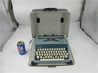 Ancienne machine à écrire Brother