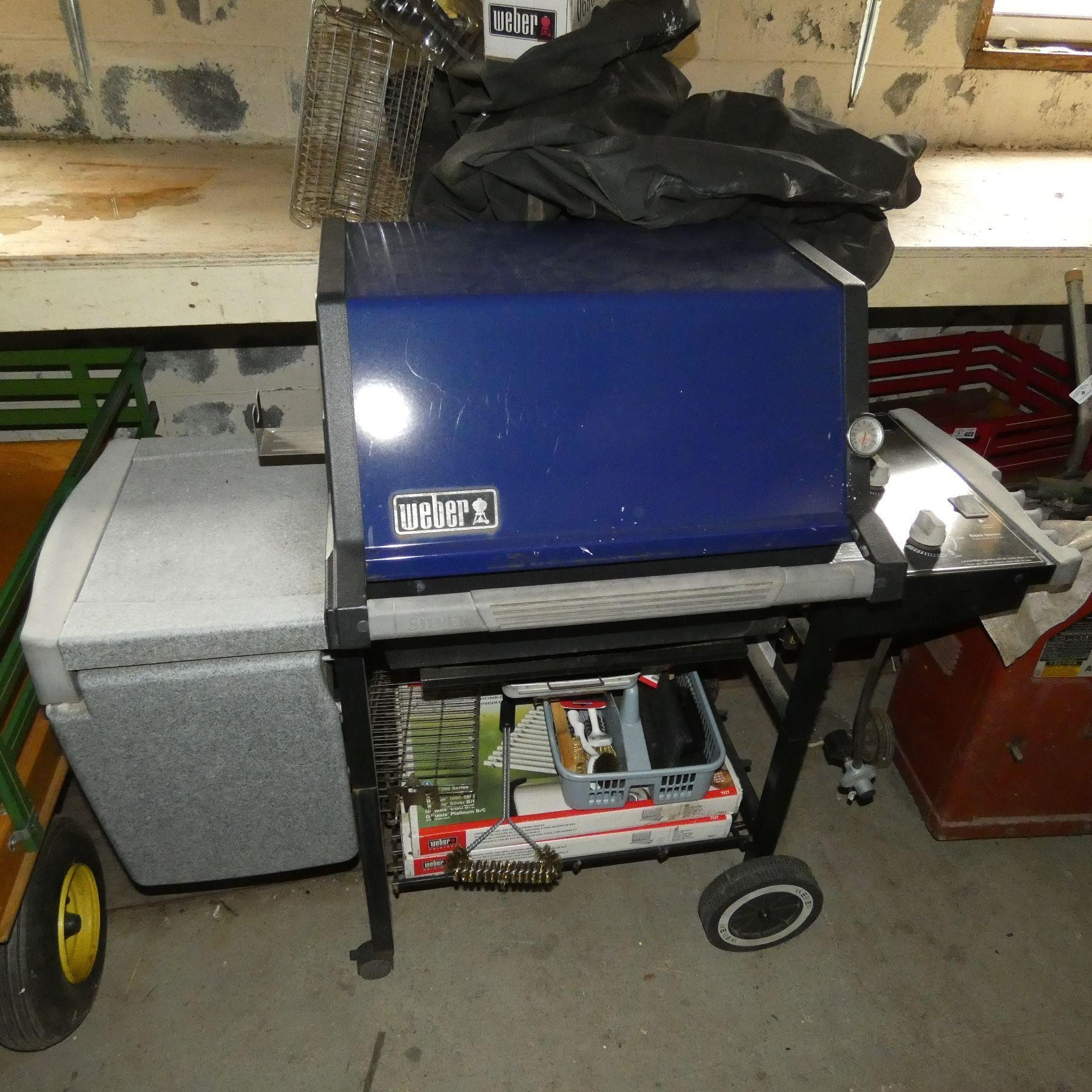 Weber Gas Grill & Numerous Accessories
