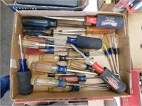20 Craftsman screwdrivers - 4 Grip-N-Drive