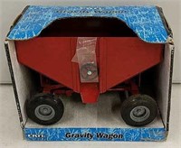 IH Red Gravity Wagon