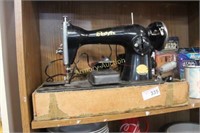 ANTIQUE SEWING MACHINE