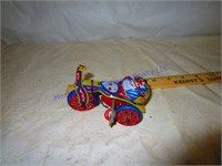 WIND UP TRICYCLE