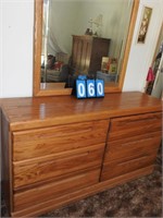 6 Drawer Wood Dresser w/Mirror