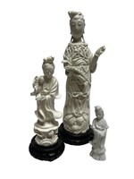 Chinese porcelain figures goddesses