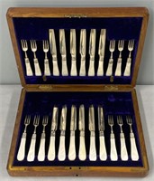 Allen & Darwin Sterling & MOP Dessert Set Cased