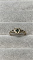 10k Gold Size 7 Emerald Heart Ring