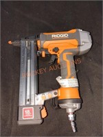 RIDGID 18ga narrow crown stapler