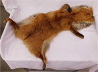 Vintage fox fur pelt, lined