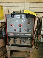 LINCOLN FLEXTEC 650 WELDER, ON CART