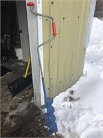Hand Powered Ice Auger