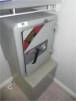 Sentry Safe (no combination plus parts are