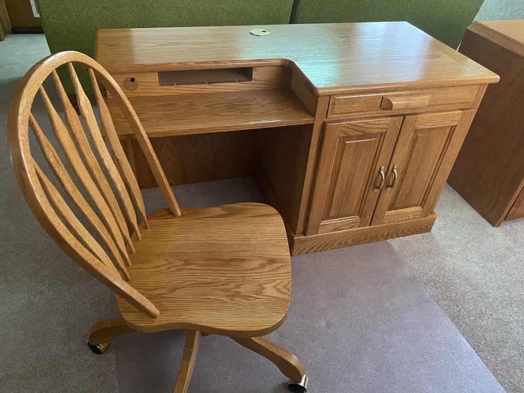 American Oak Desk & Adjustable Swivel Chair
