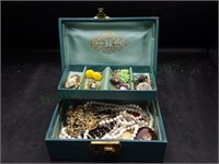 Small Green Jewelry Box and Cameo's +Contents