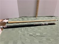 Pool Cue with Wolf