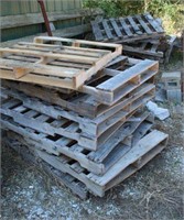 Large Selection of Pallets