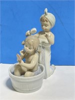 Lladro Figurine Marked 6457 - Bath Time - Broken