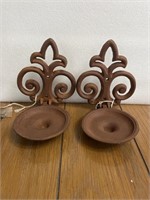 Cast-iron folding candleholders