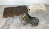 DOG PIPE STAND, TOBACCO/LEATHER POUCHES