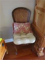 CANE BACK VICTORIAN CHAIR