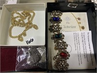 3 PIECES OF COSTUME JEWELRY