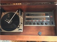Penncrest Console with am/fm & Record Player