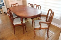 Table & 6 Chairs with 2 Leaf`s, Open 78x38x30H