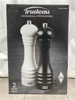 Trudeau Salt And Pepper Mill 2 Pieces Filled (bb
