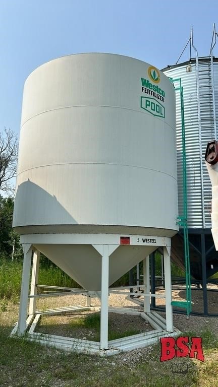 OFFSITE: Westeel 235-000 Fertilizer Hopper Bin