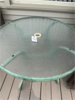35" Round Glass Patio Table