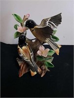 Vintage 8 inch Oriole figurine made by walls made