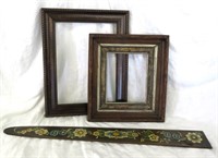 2 picture frames - rosemaled wall hanging (Kline)