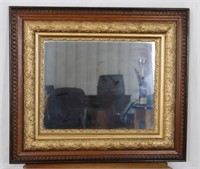 WONDERFUL ANTIQUE GUILT & WOODEN FRAMED MIRROR