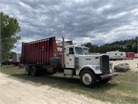 1987 Freightliner Silage Truck with Meyer Box