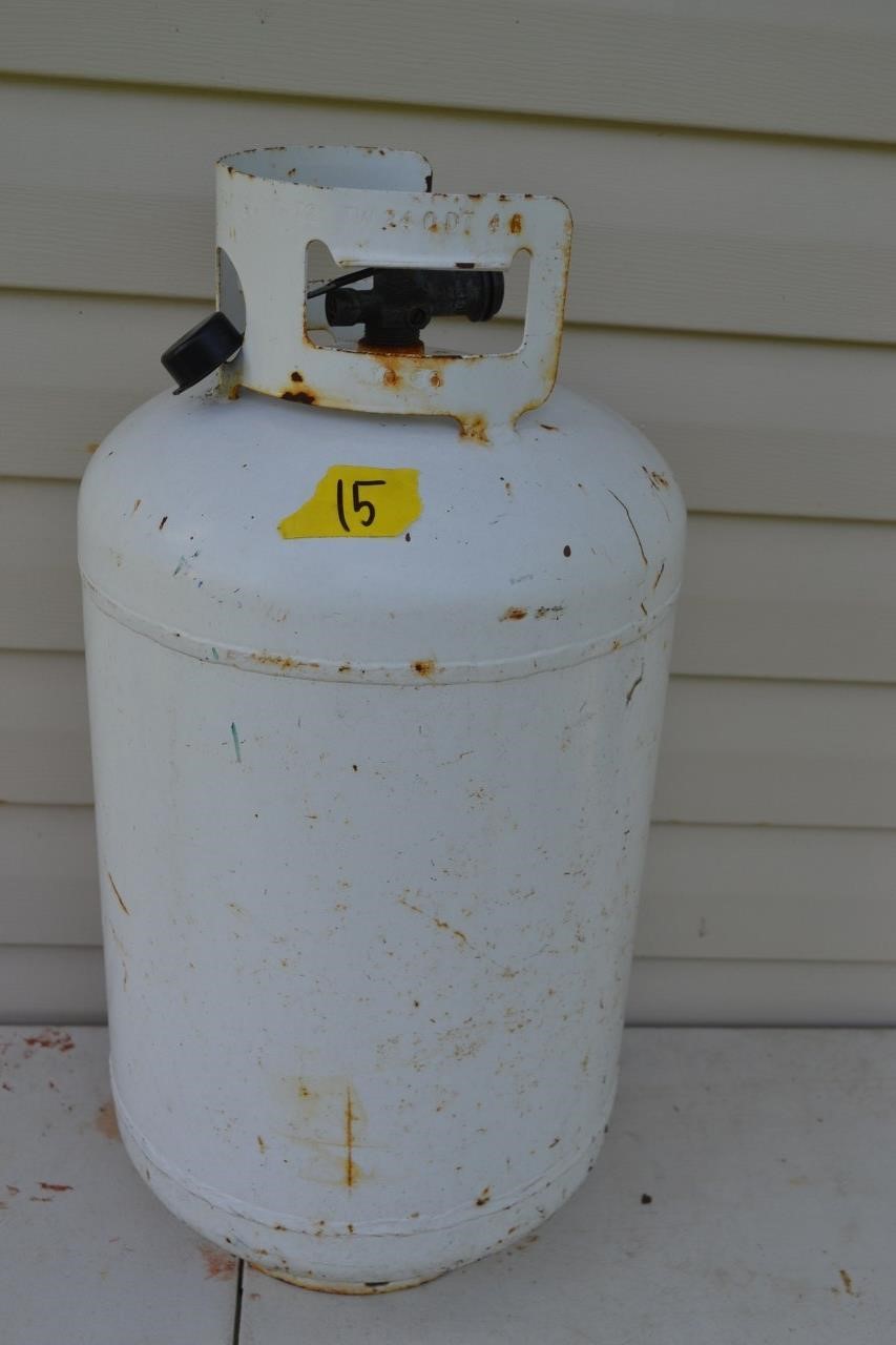 15: 30lb propane tank