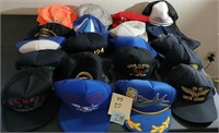 W - MIXED LOT OF HATS (I19)