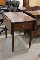 DROP LEAF TABLE