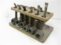 10" Wood Pipe Holder With 8 Pre-Owned Pipes