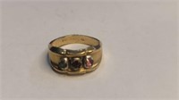 18kt hge ring with 3 stones sz 8