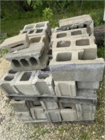 PALLET OF CONCRETE BLOCKS