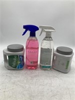 2 Bottles Of Method All Purpose Cleaner With Two R